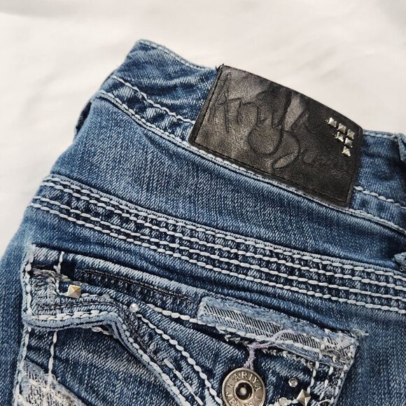 Ariya Blue Jeans 5/6 - Picture 9 of 9